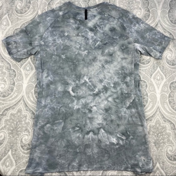 🆕 LULULEMON  “Always Agile” SS Top Med - Picture 3 of 11